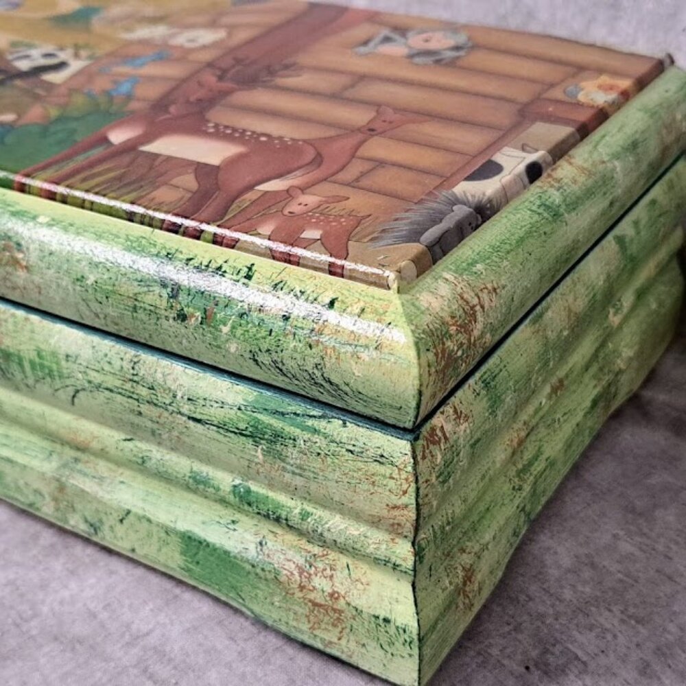 Handcrafted Childs Memory Box - Picture 3 of 6